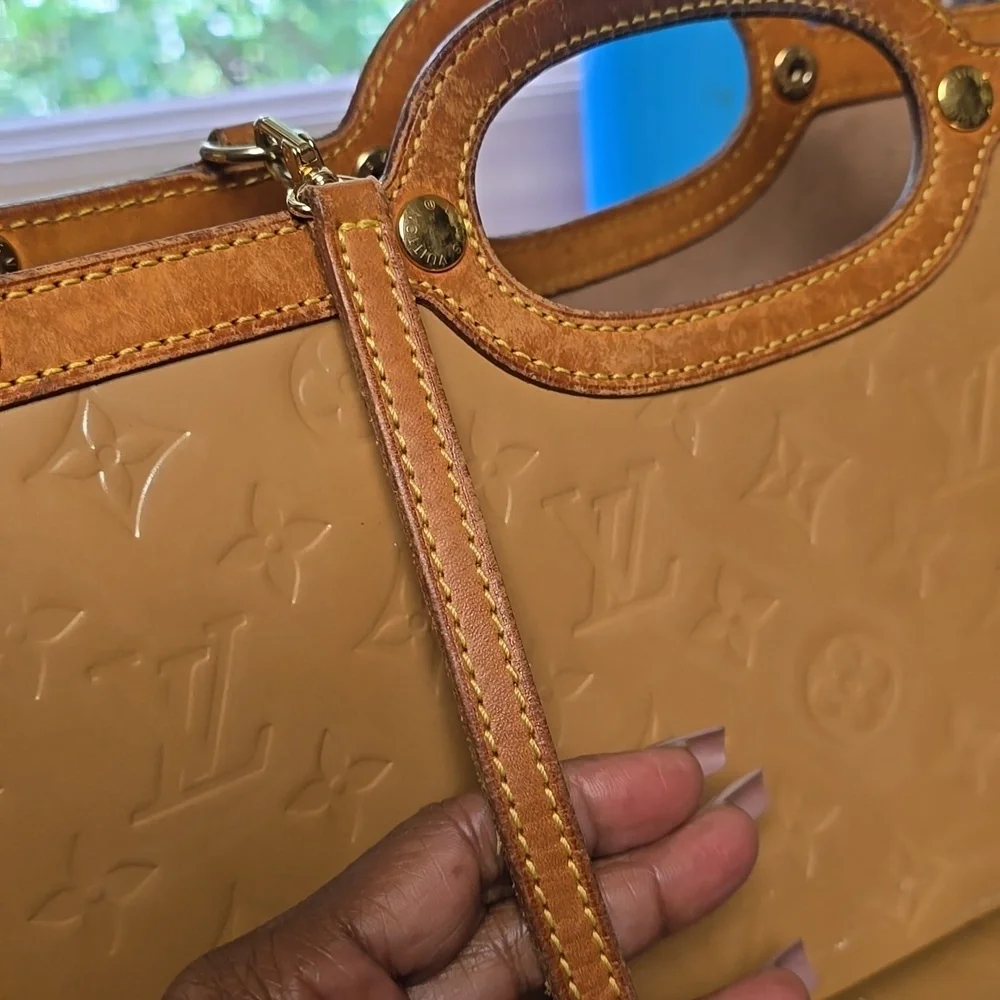 Vernis louis vuitton satchel shoulder bag with strap - Picture 14 of 14
